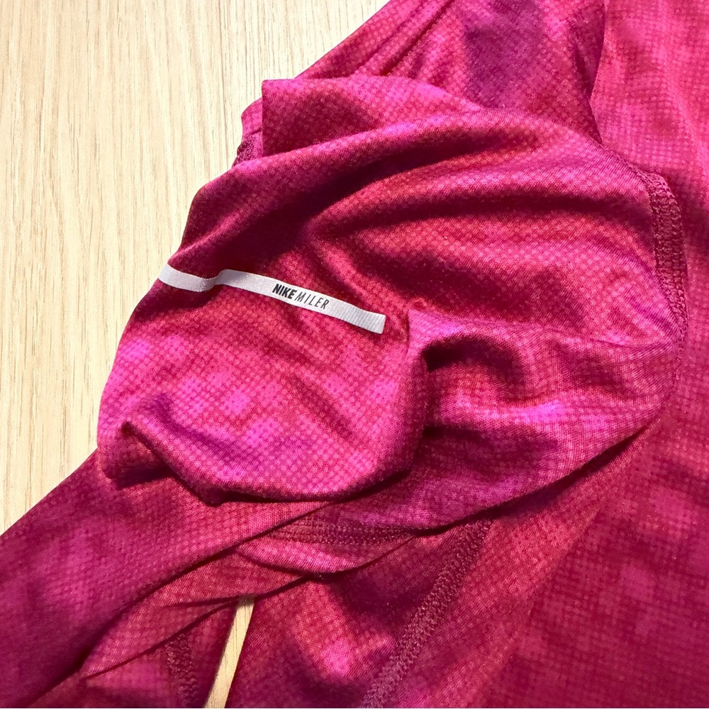 Nike Dri-Fit Running Top - Picture 5 of 6